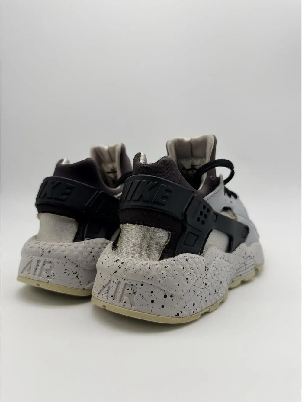Nike Air Huarache Run Premium Men's Sneaker Pure Platinum Black Size 8